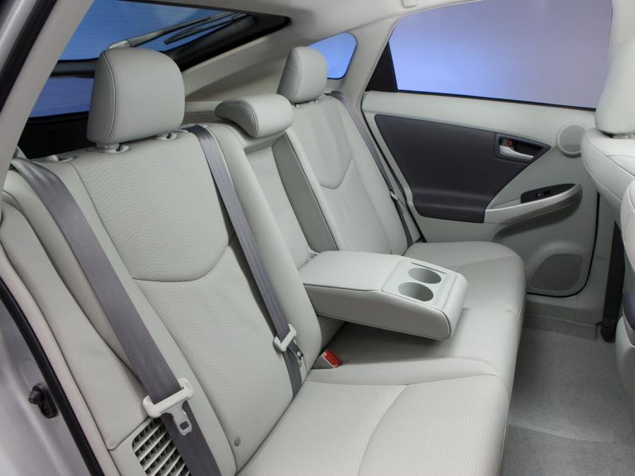  Toyota Prius 2009 года  (US) (фото 11 из 30)